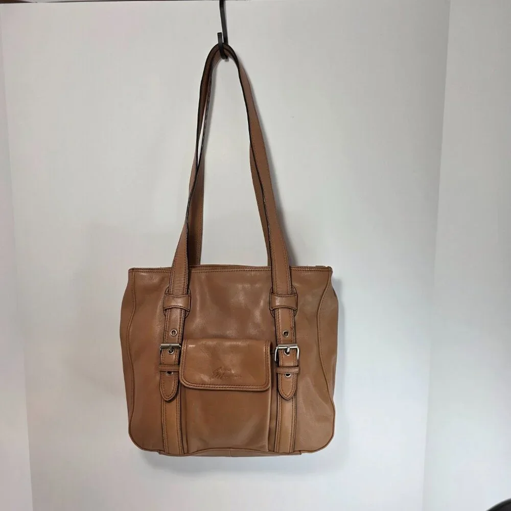 Stone Mountain Genuine Leather Tan Shoulder Bag Organizer Pockets